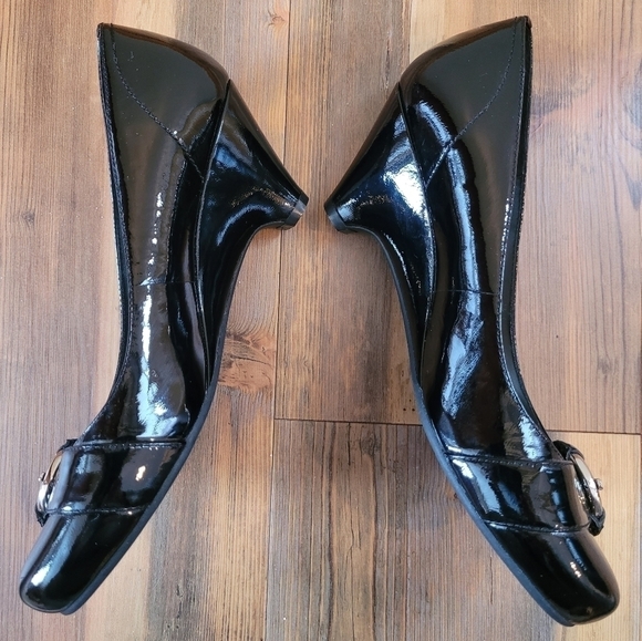 MTNY Black Patent Leather Women's Wedge Shoe with Buckle Detail, Size 7 - Picture 7 of 14